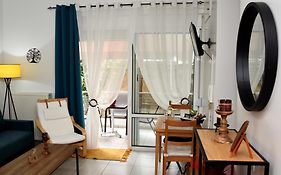 Floras House